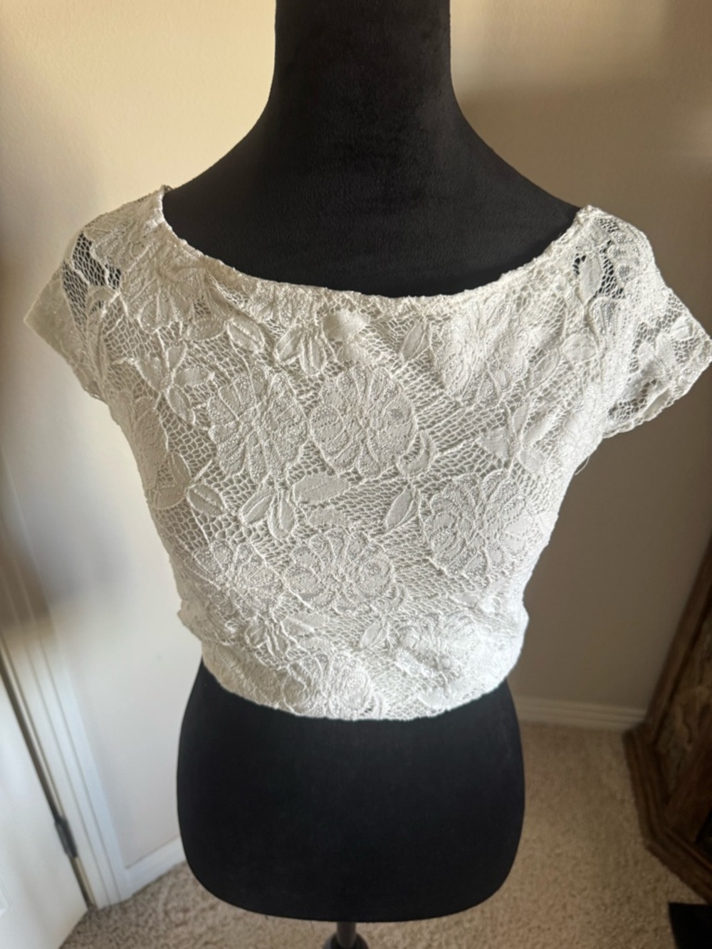Nightcap Clothing White Lace Cropped Boatneck Top Large New